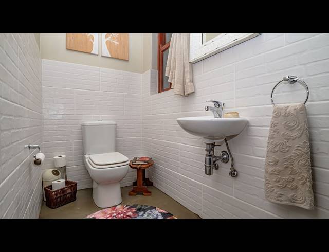 4 BEDROOM FREEHOLD FOR SALE IN FAERIE GLEN
